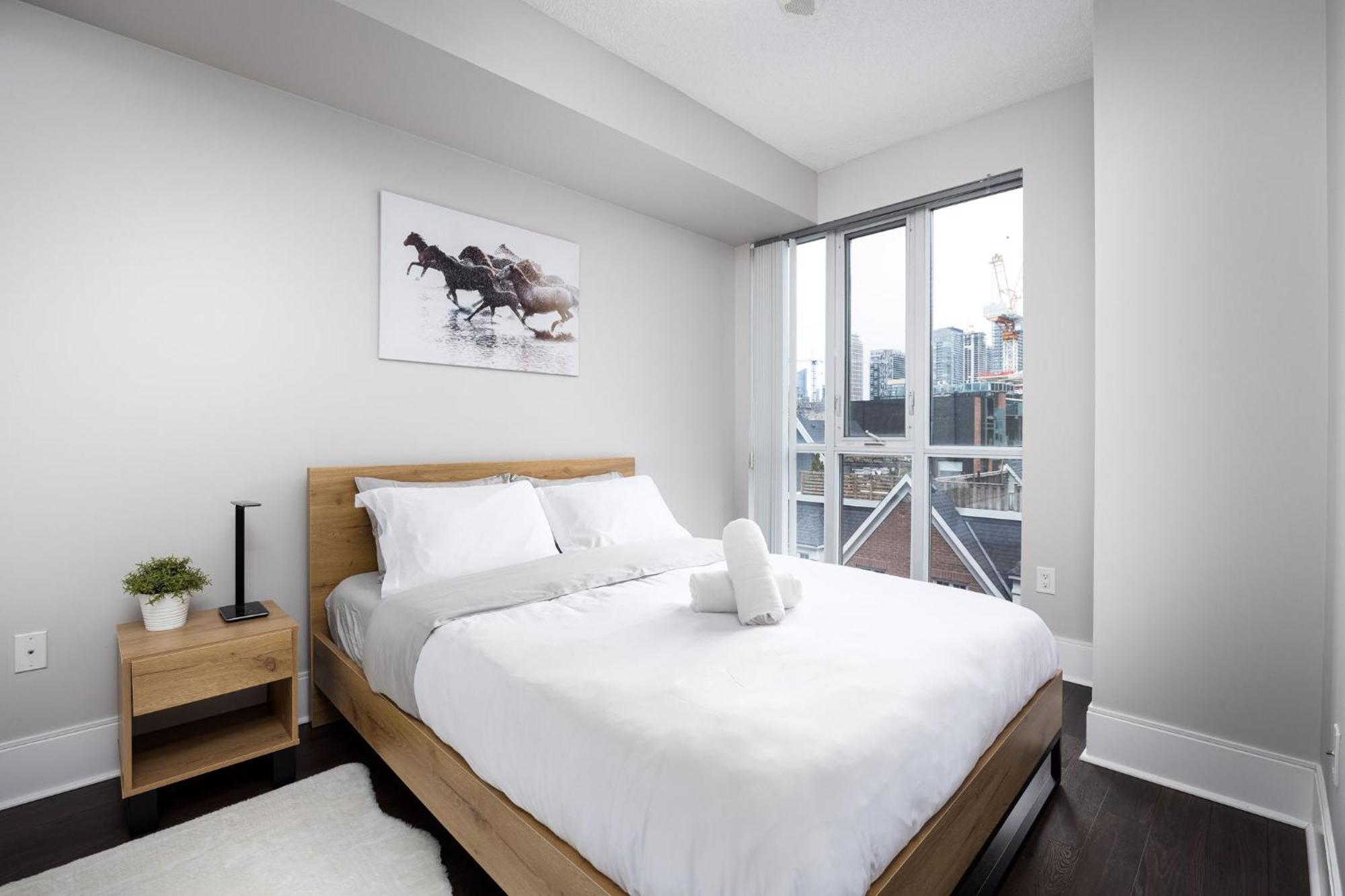 Dwtn Condo Near Cn Tower! W/ Free Parking Toronto Dış mekan fotoğraf