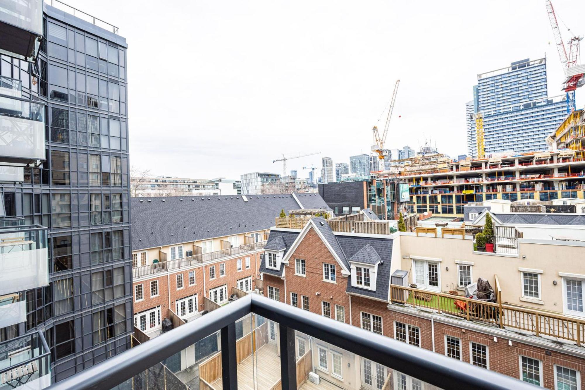 Dwtn Condo Near Cn Tower! W/ Free Parking Toronto Dış mekan fotoğraf